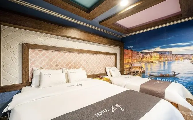 Oda (Deluxe room (Netflix available))