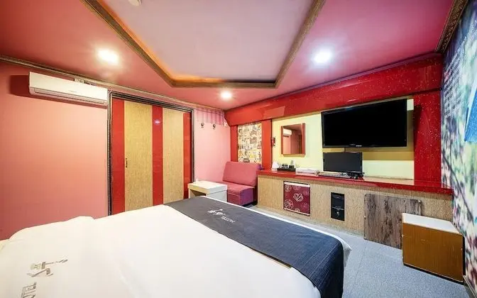 Oda (Standard Room (Netflix Available))