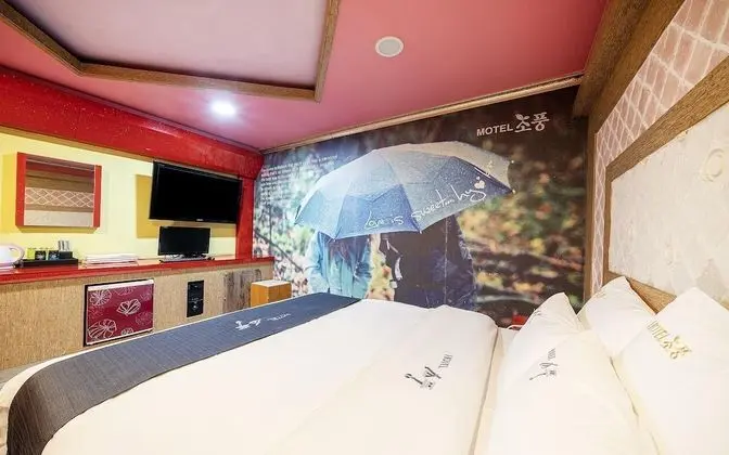 Oda (Standard Room (Netflix Available))