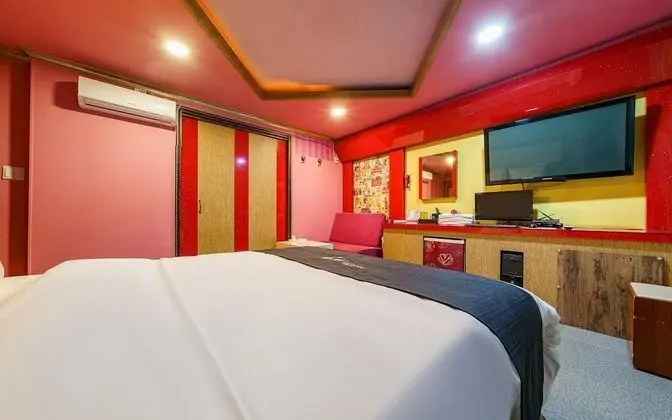 Oda (Standard Room (Netflix Available))