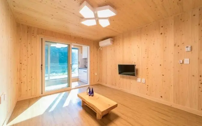 Oda (Room 201)