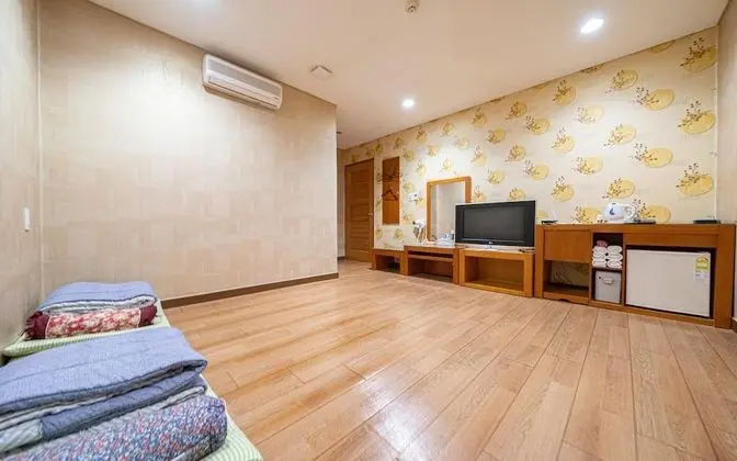 Oda (Ondol (additional fee of 20000 KRW pe)