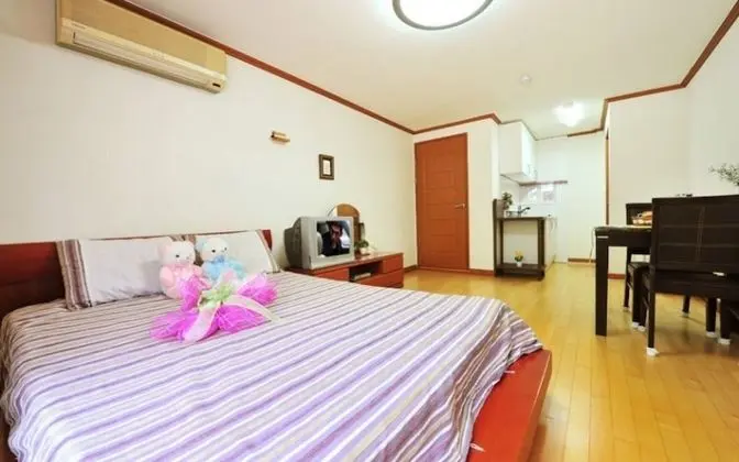 Oda (Daisy (Couple Room Bed Room))