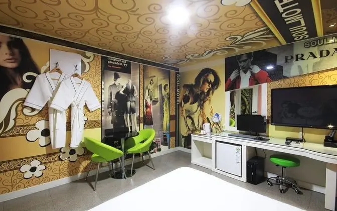 Oda (Semi-special room (available on Netfl)