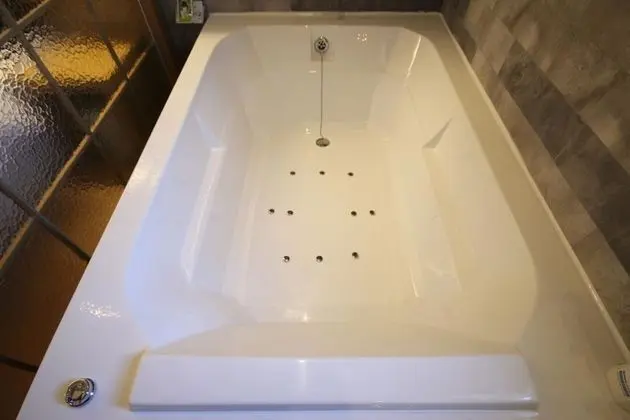 Oda (Premium (2 person whirlpool bathtub))