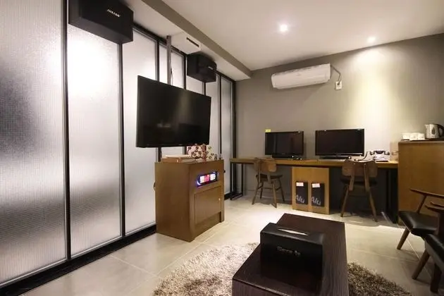 Oda (Suite (Karaoke Couple PC Duplex Massa)