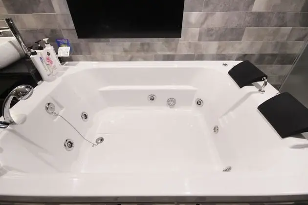 Oda (Suite (Karaoke Couple PC Duplex Massa)
