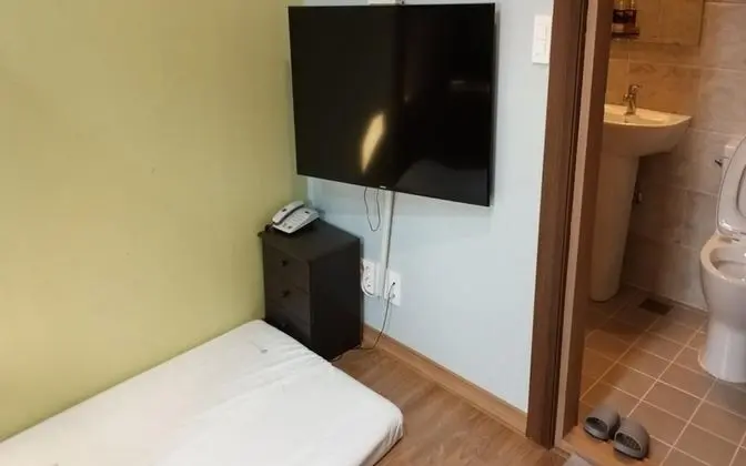 Oda (Executive room - bed (free parking fr)