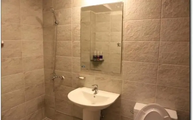 Oda (Executive room - bed (free parking fr)