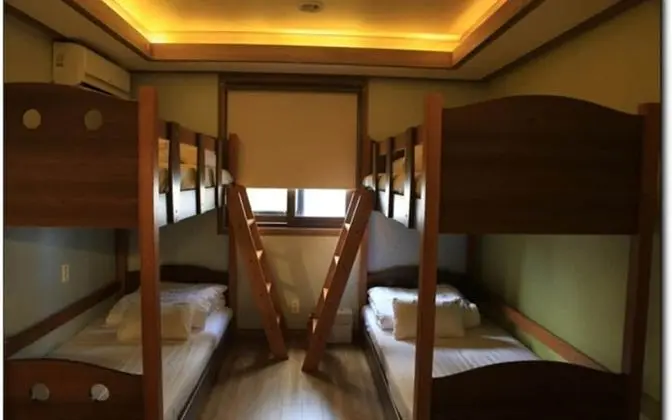 Oda (Executive room - bed (free parking fr)