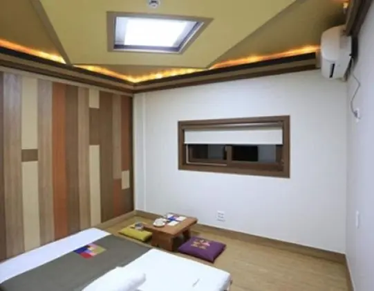 Oda (Semi-special room - ondol (free parki)