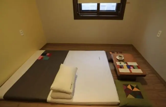 Oda (Semi-special room - ondol (free parki)