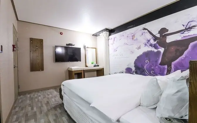 Oda (Gaming 2PC room(PUBG 2PC+Netflix))