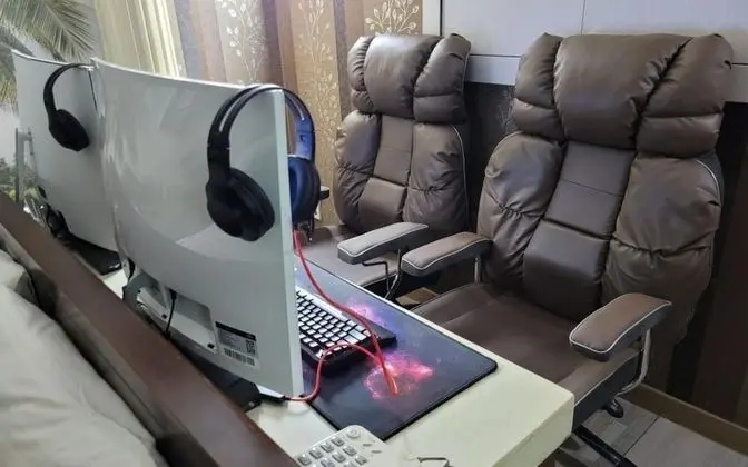 Oda (Gaming 2PC room(PUBG 2PC+Netflix))