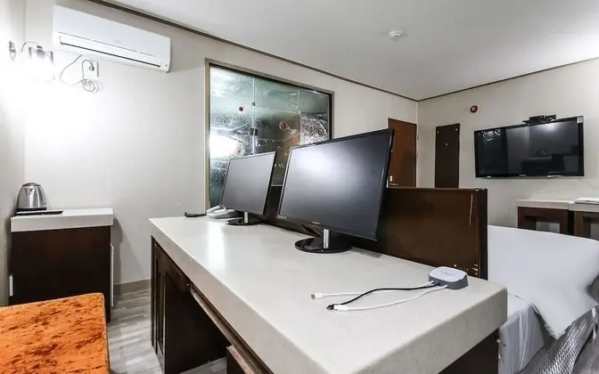 Oda (Standard room (Netflix viewing availa)