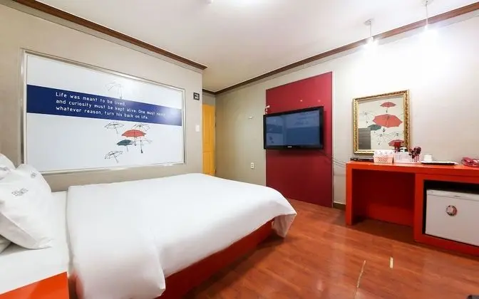 Oda (Deluxe Room (No-Hard Couple 2PC))