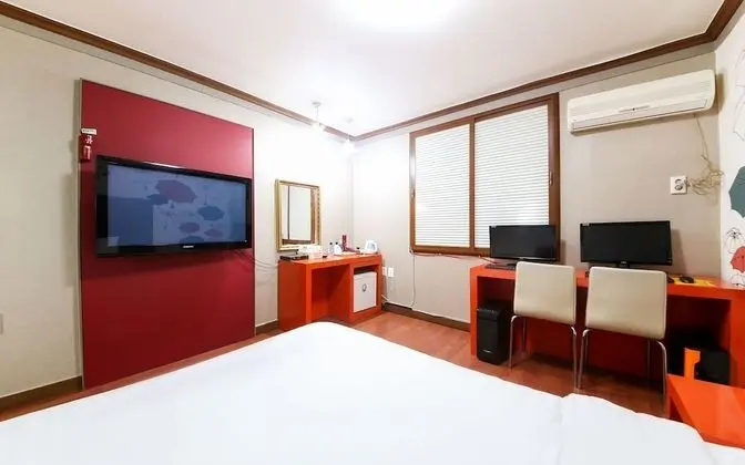 Oda (Deluxe Room (No-Hard Couple 2PC))
