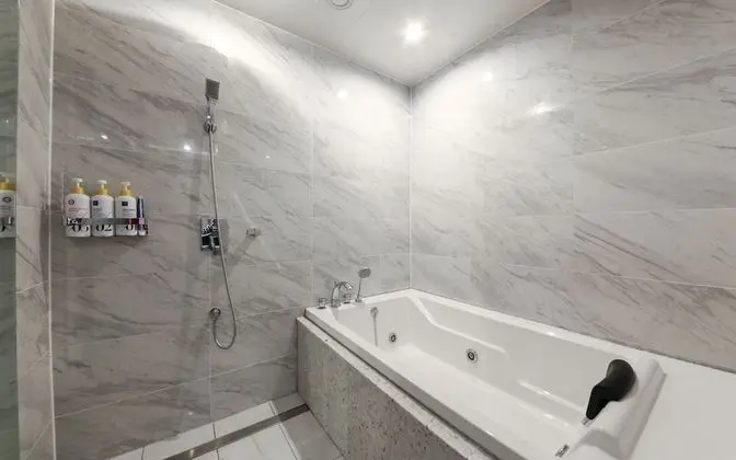 Oda (VIP drive-in - 1st week of room (Netf)