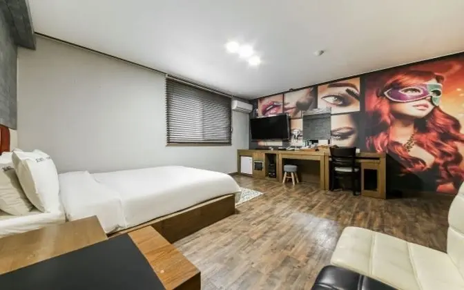 Oda (Special room (watching Netflix))