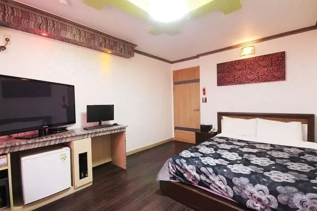Oda (Semi-Special Room)