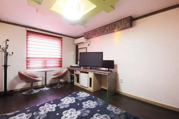 Oda (Semi-Special Room)