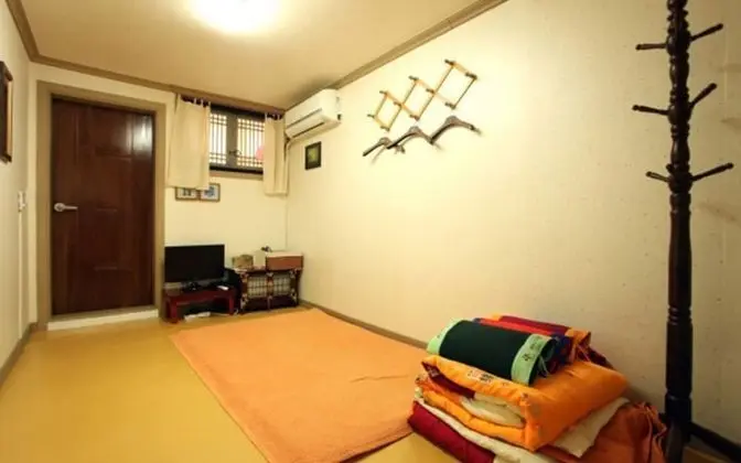 Oda (Own room)