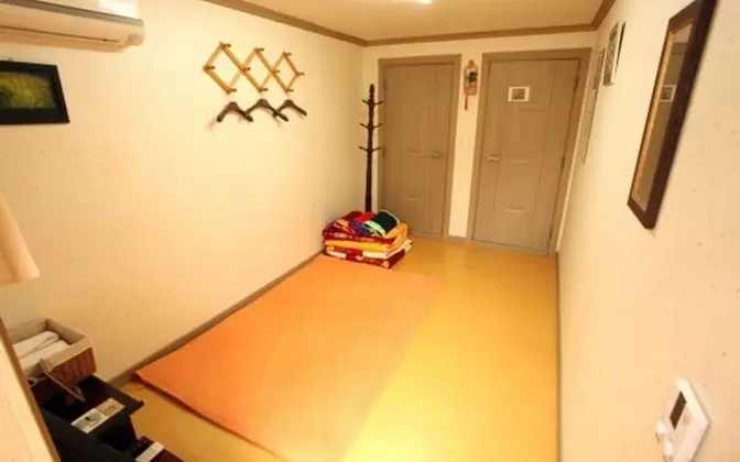 Oda (Own room)