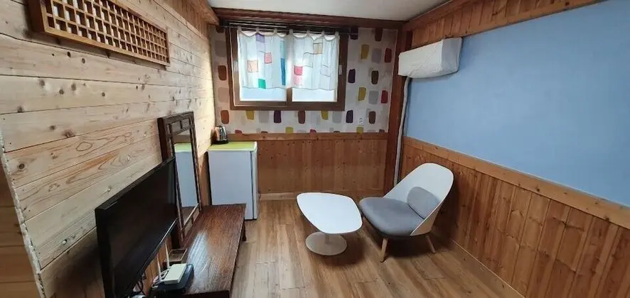 Room No.1