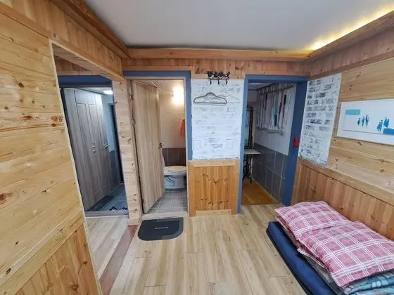 Room No.1