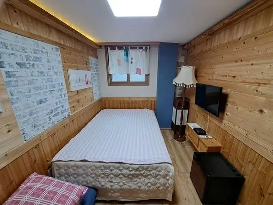 Room No.1