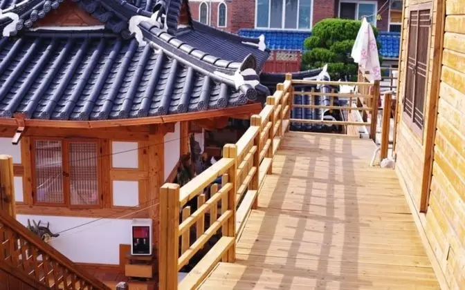 Oda (Sun moon stars living room (Group) 2F)