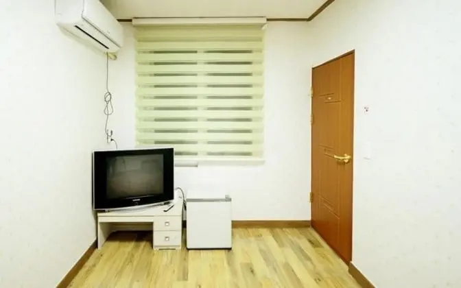Oda (Sun moon stars living room (Group) 2F)