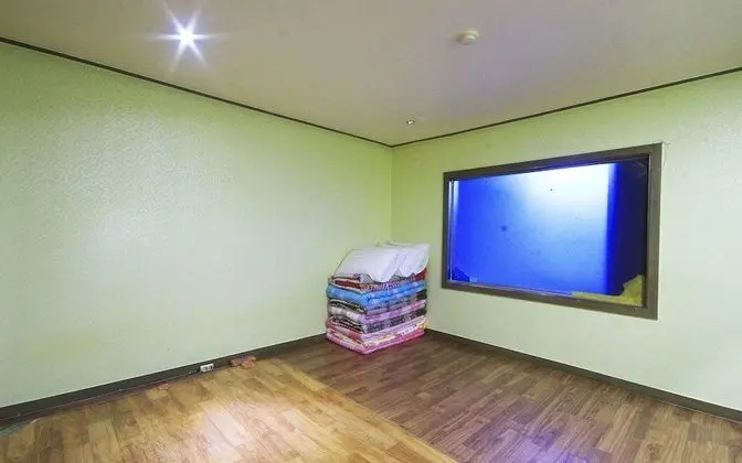 Oda (Korean-style Ondol Room)