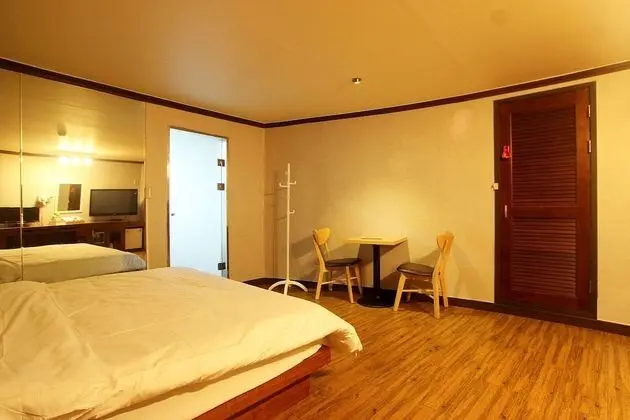 Oda (Special room (Couple PC Netflix viewi)