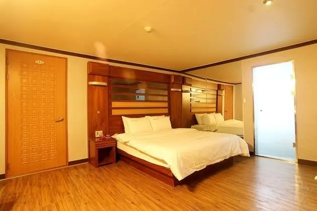 Oda (Special room (Couple PC Netflix viewi)