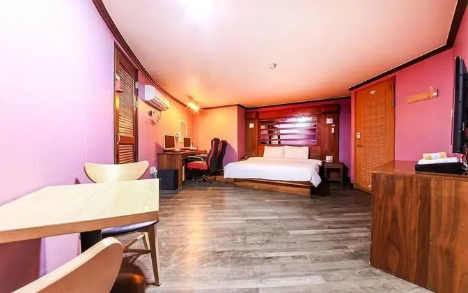 Oda (Special room (Couple PC Netflix viewi)