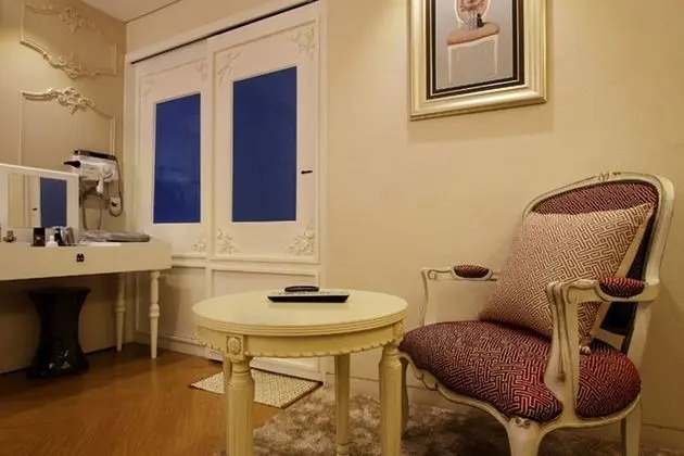 Premium Tek Büyük Yataklı Oda