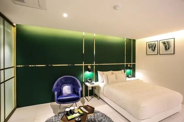 Standard Tek Büyük Yataklı Oda