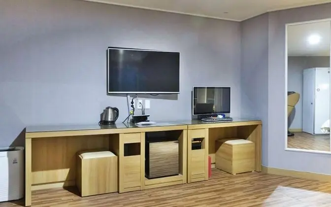 Oda (Corner Suite sitting type (Breakfast )