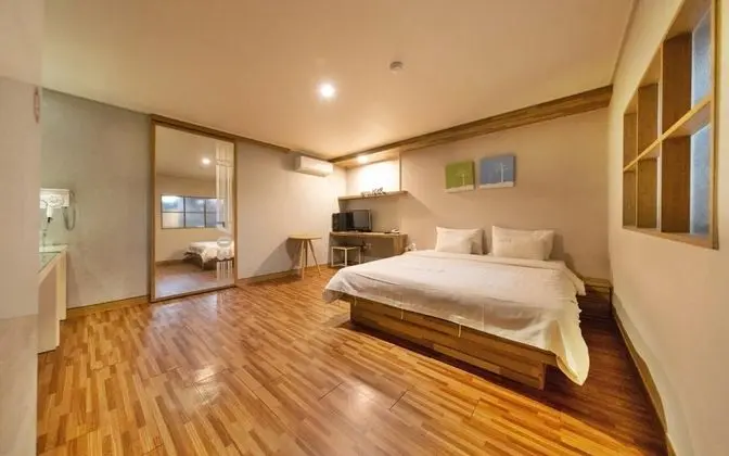 Oda (Deluxe (no breakfast styler Netflix &)