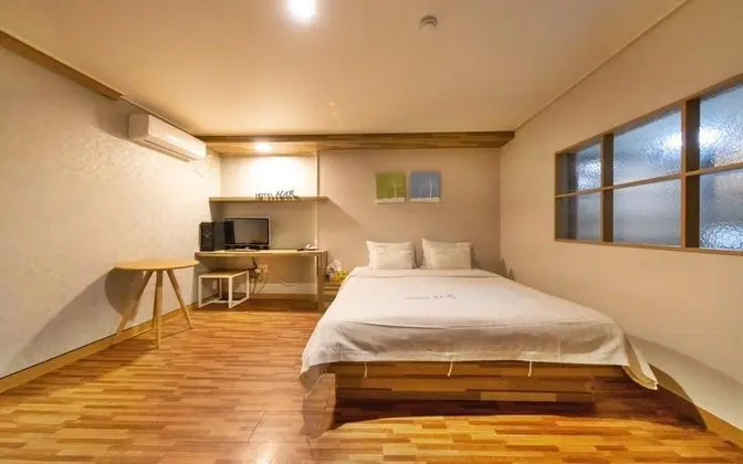 Oda (Deluxe (no breakfast styler Netflix &)