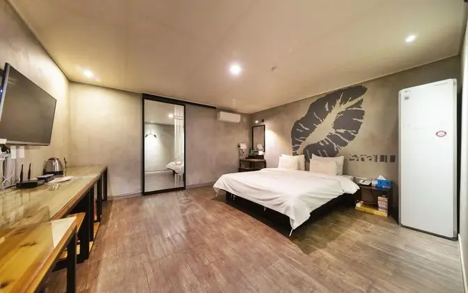 Oda (Deluxe (no breakfast styler Netflix &)