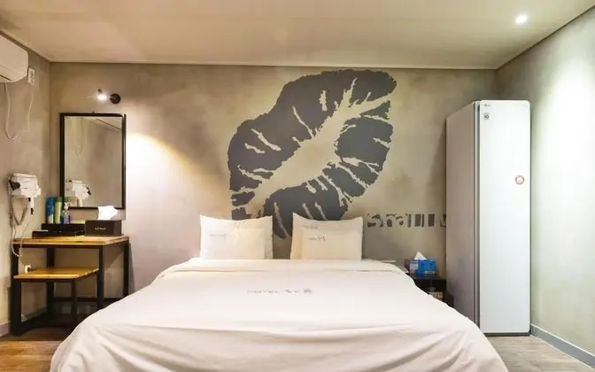 Oda (Deluxe (no breakfast styler Netflix &)