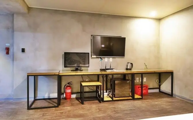 Oda (Deluxe (no breakfast styler Netflix &)