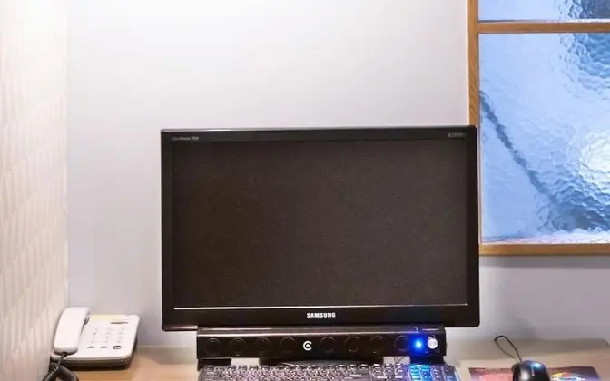 Oda (Deluxe (no breakfast styler Netflix &)