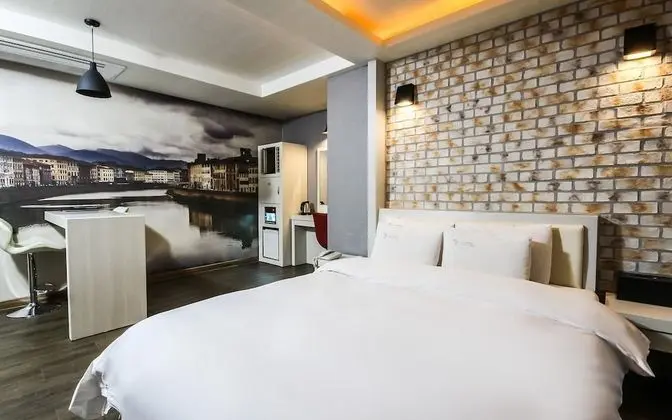 Oda (Semi-Suite room A (Netflix viewing av)