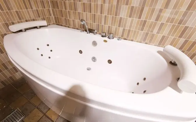 Oda (Semi-Suite room A (Netflix viewing av)