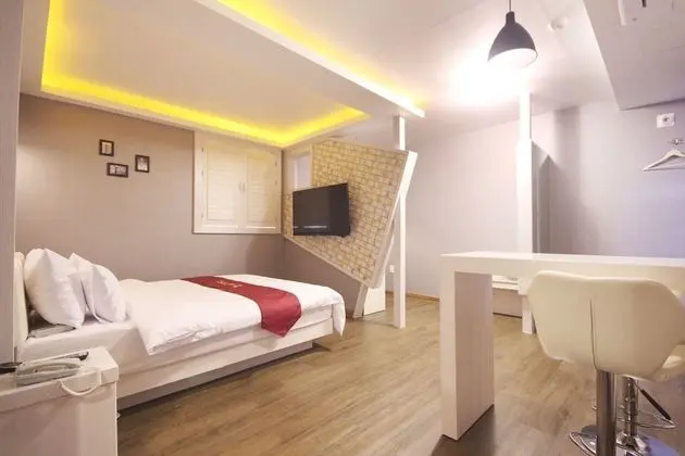 Oda (Semi-Suite room A (Netflix viewing av)