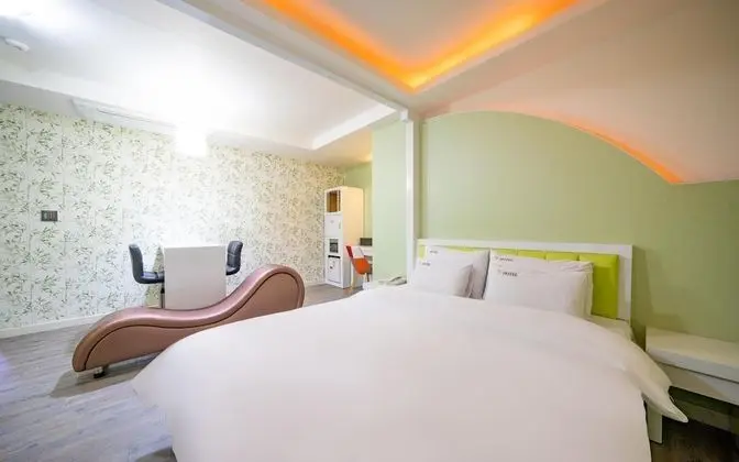 Oda (Semi-Suite room A (Netflix viewing av)