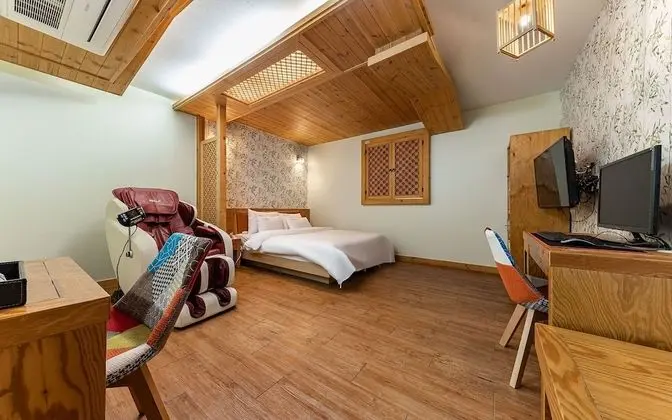 Oda (Special room (Netflix viewing availab)